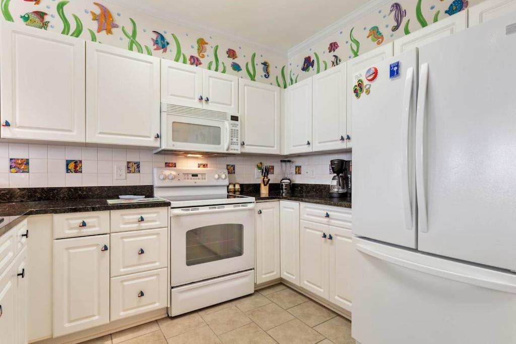 Apartment New! Gated Community, Pools, Gym, Beach @ Ocean Keyes #1721 Myrtle Beach