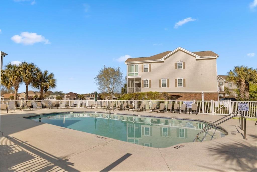 Apartment New! Gated Community, Pools, Gym, Beach @ Ocean Keyes #1721 Myrtle Beach