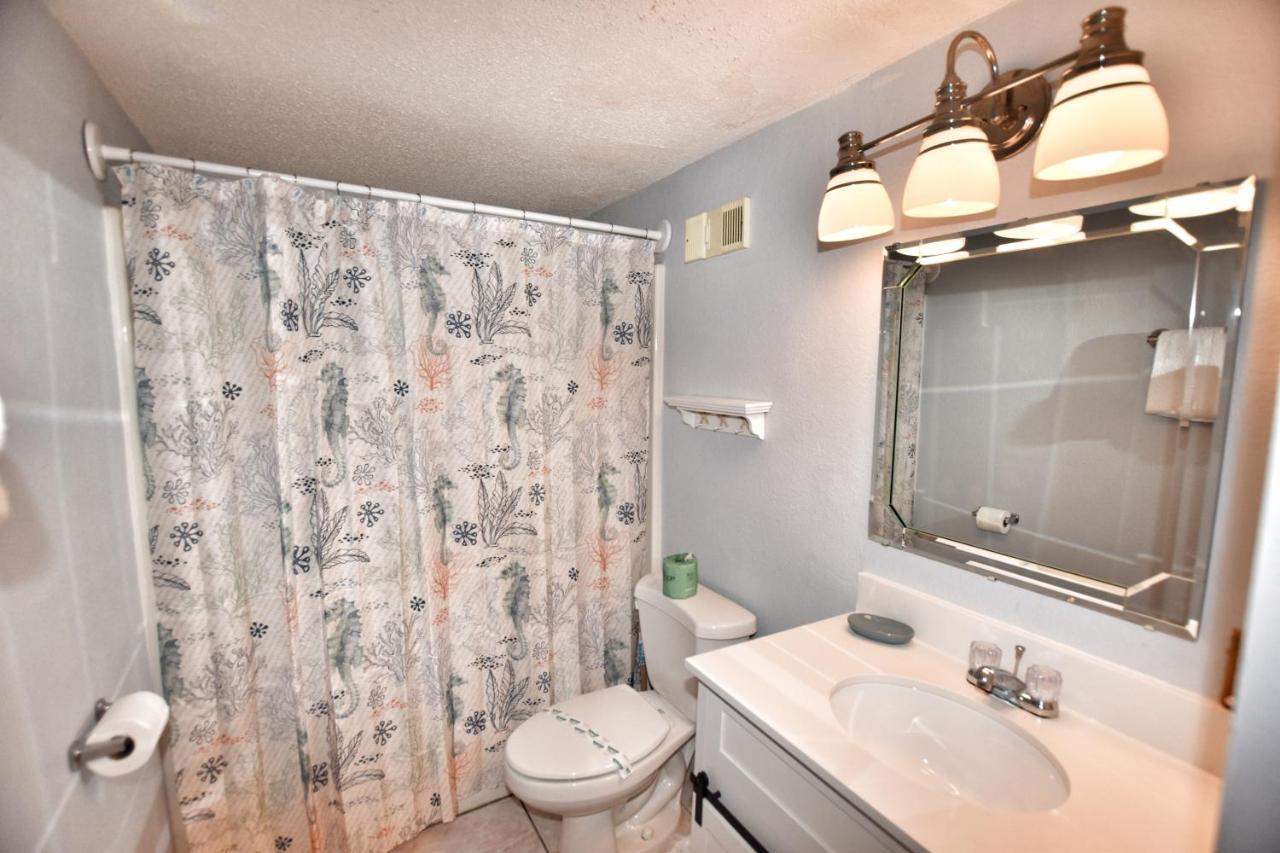 0112 Waters Edge Apartment *