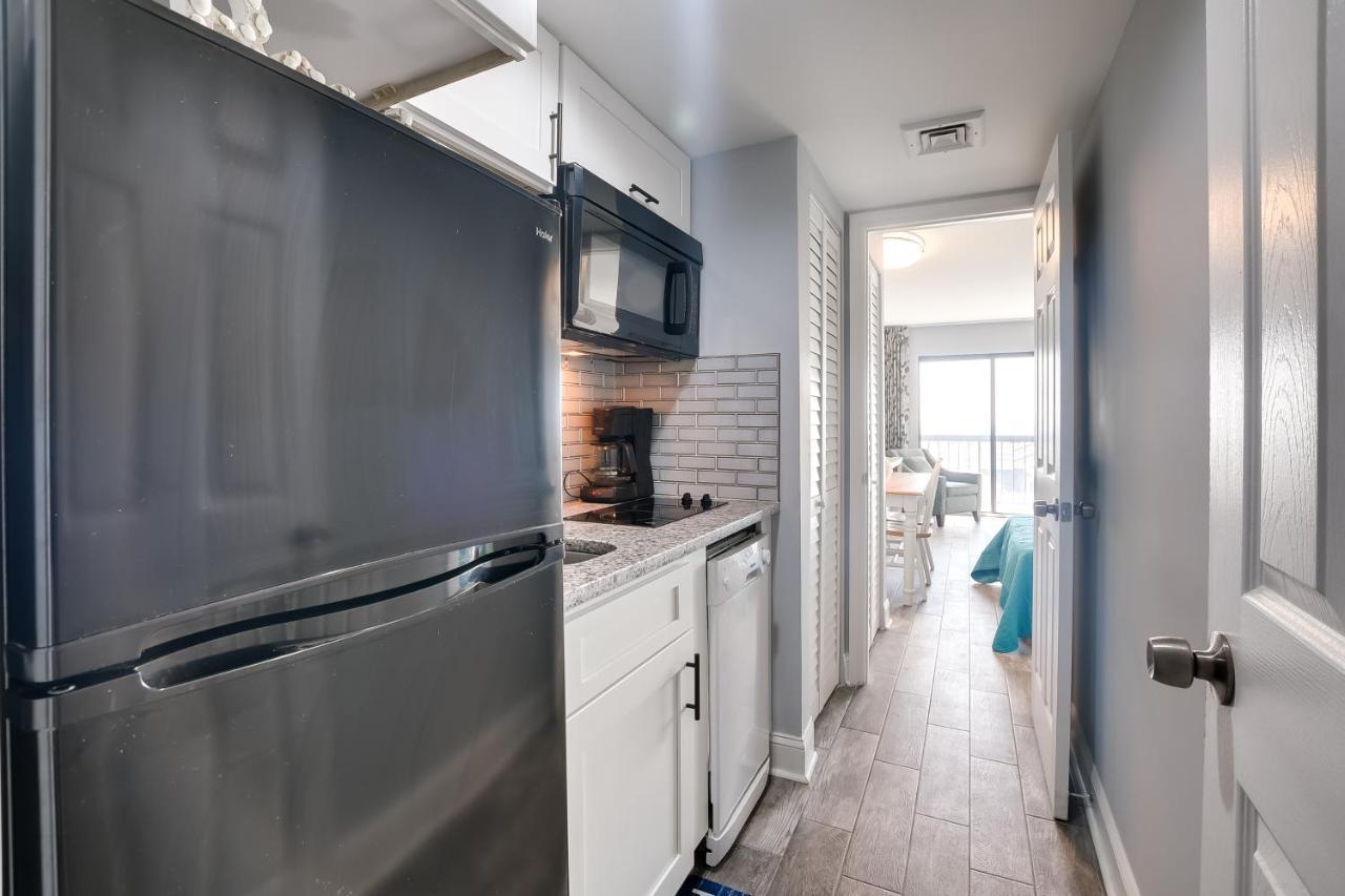 Apartment Myrtle With Ocean View And Pool Access! Myrtle Beach