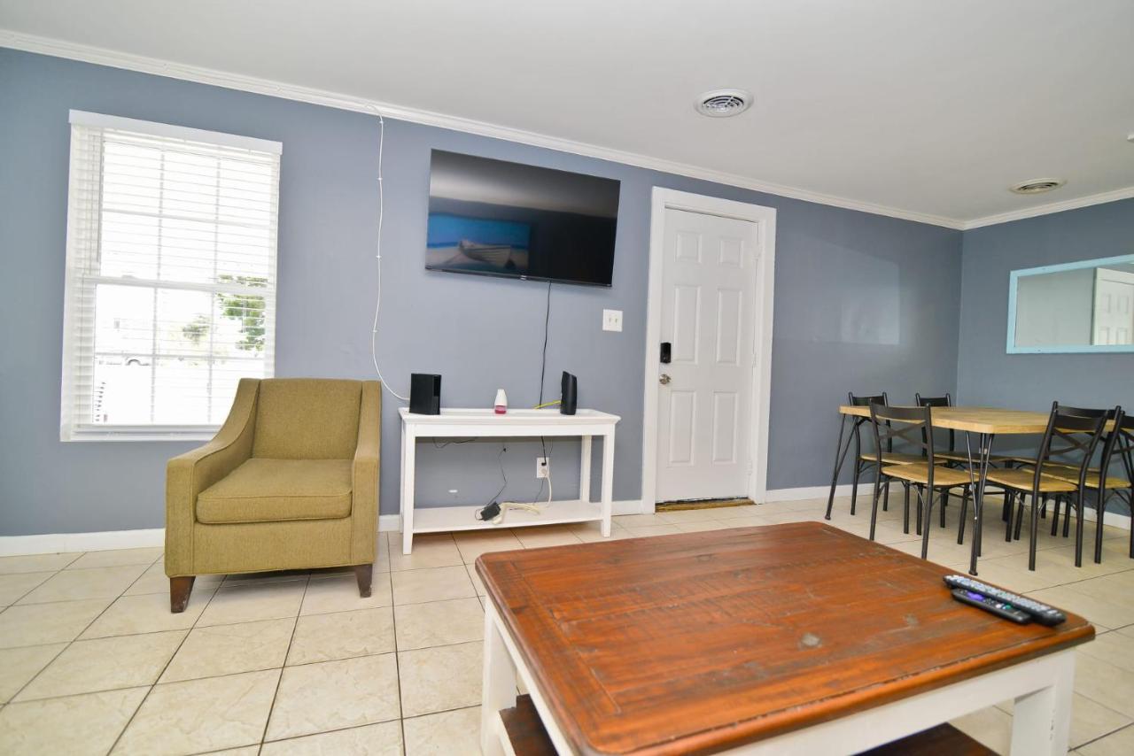 Suns Out Steps To W Private Pool In Cherry Grove Holiday home