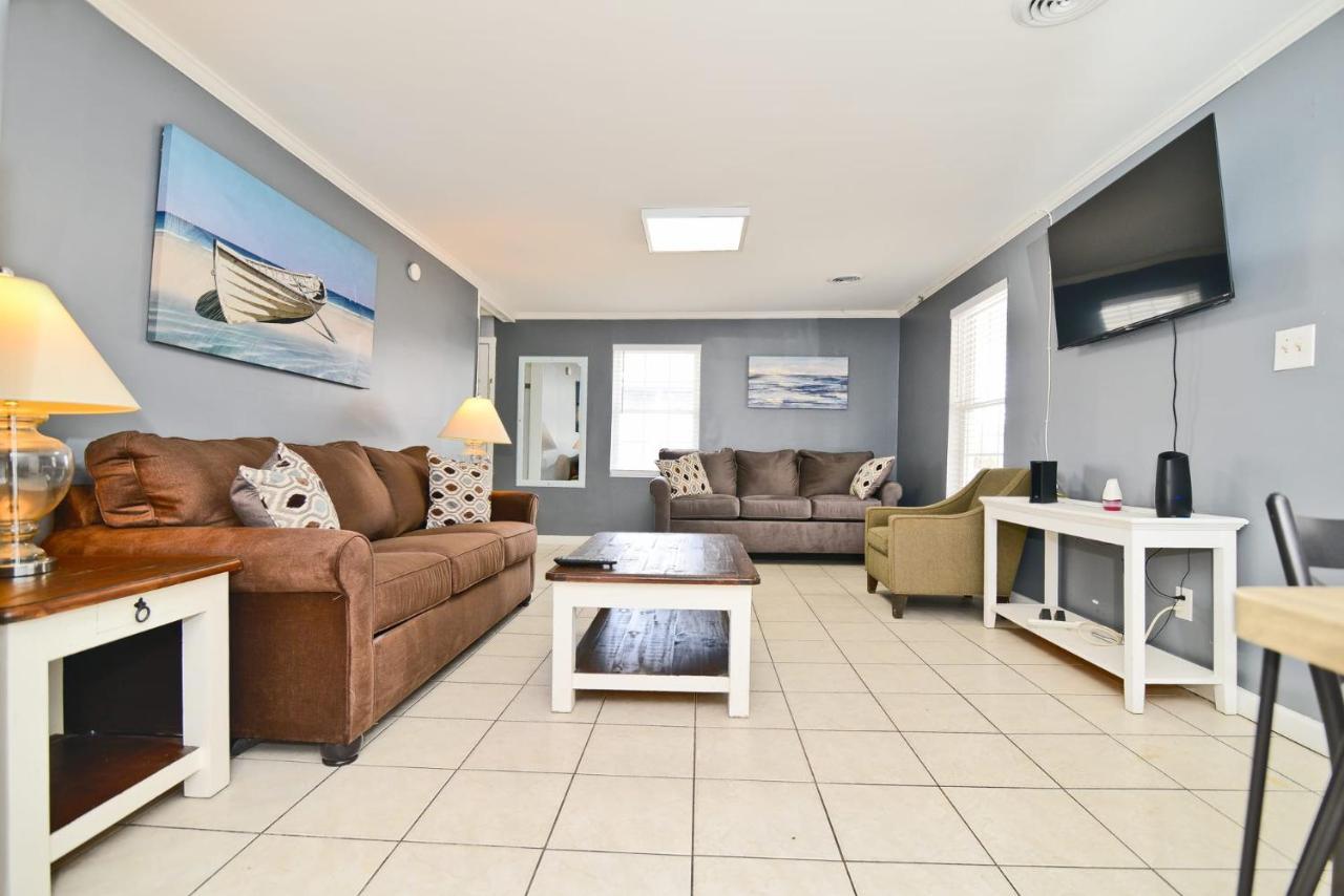 Suns Out Steps To W Private Pool In Cherry Grove Holiday home