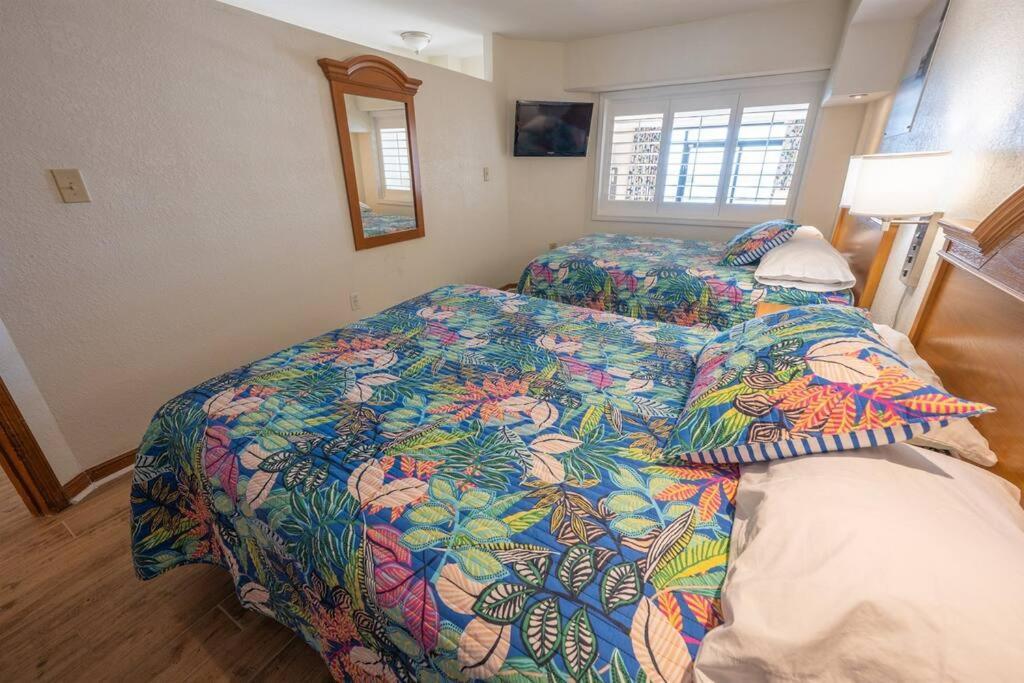 Holiday home New Remodeled Direct Oceanfront Views Cove Myrtle Beach