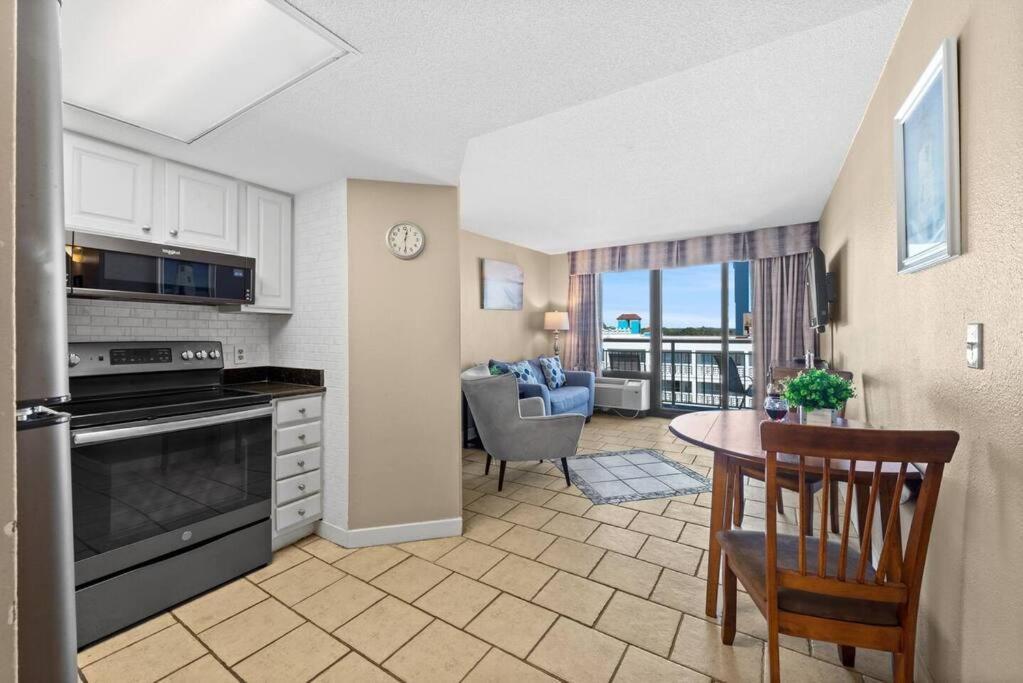 Seaside Serenity Oceanview Amazing Views 604 Apartment