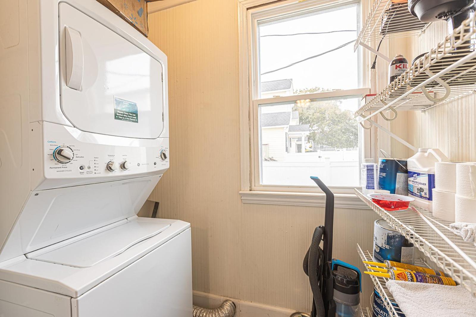 ﻿charming Centrally Located Ocean View W Huge Private Yard, Patio, Firepit, & Bbq Holiday home *
