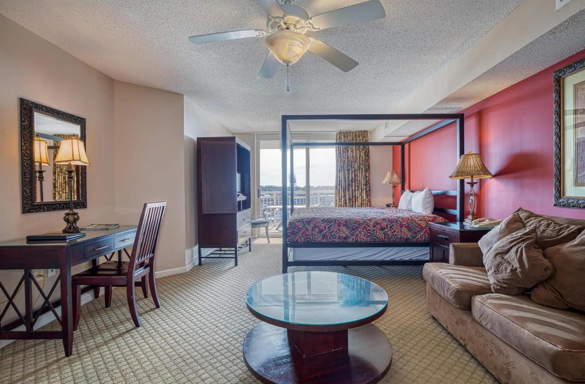 Three Bedrooms With Amazing Waterway View On The 5th Floor - Yacht Club Apartment Myrtle Beach