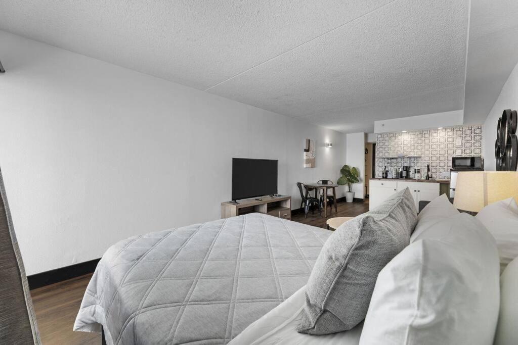 Holiday home Direct Ocean Front Queen Suite! Sea Mist 21006 - Perfect For 2 Guests!