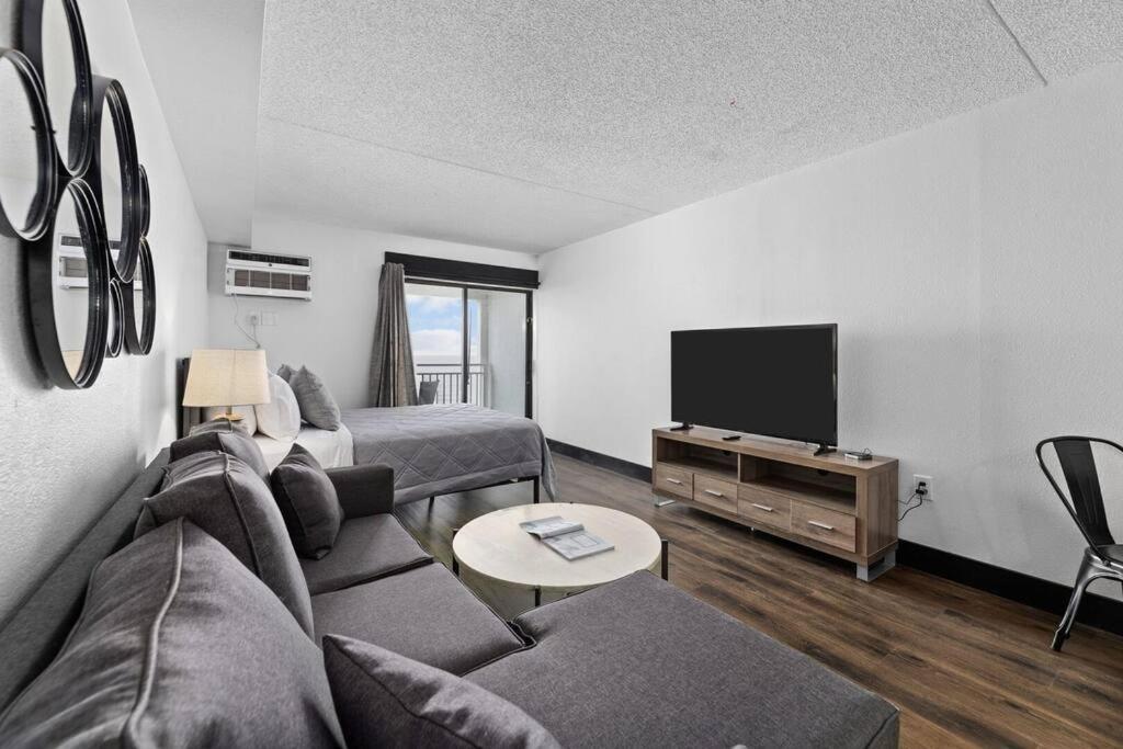 Holiday home Direct Ocean Front Queen Suite! Sea Mist 21006 - Perfect For 2 Guests! *