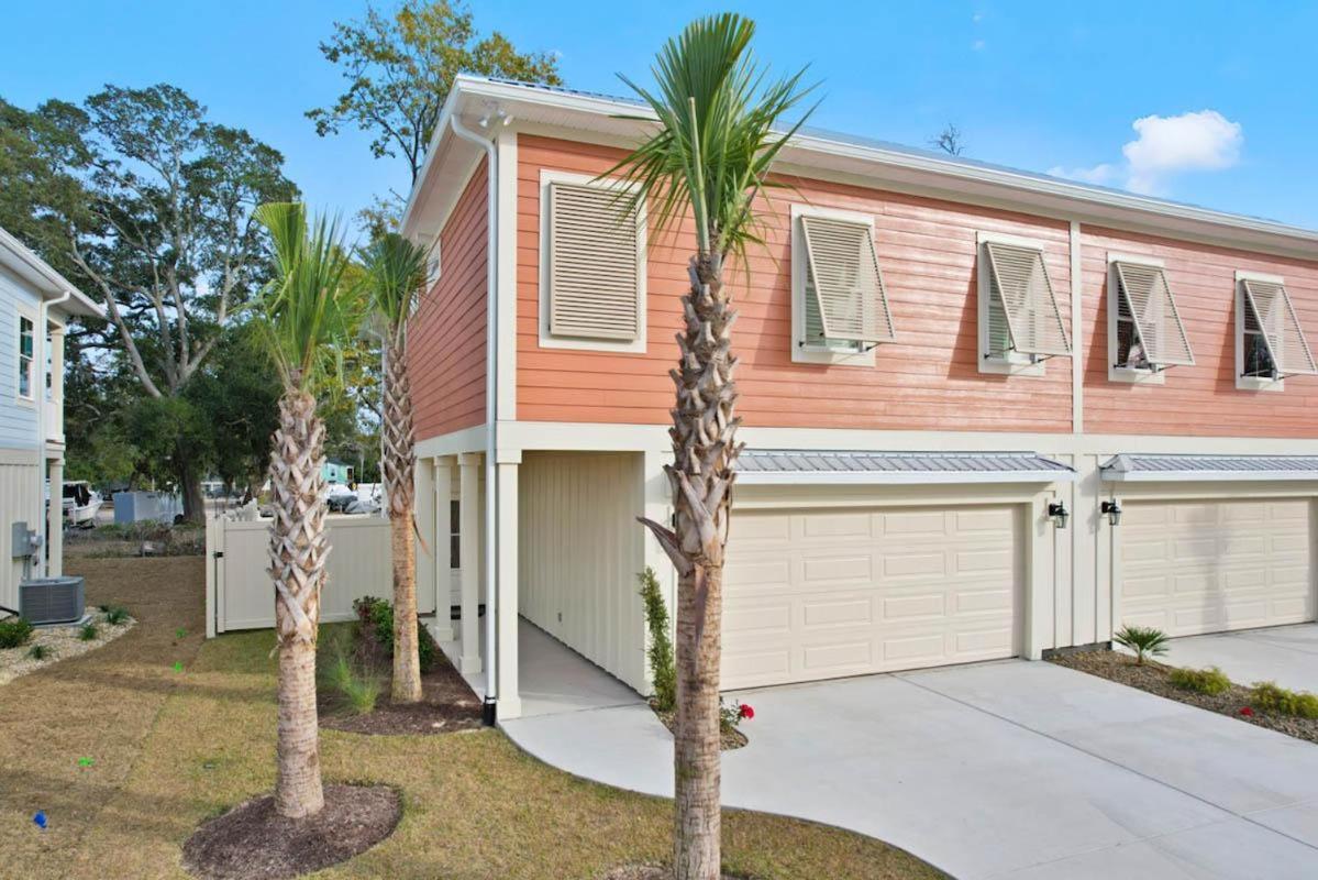 Holiday home Coastal Charm Hallandale 3 Bdrm Vacation *