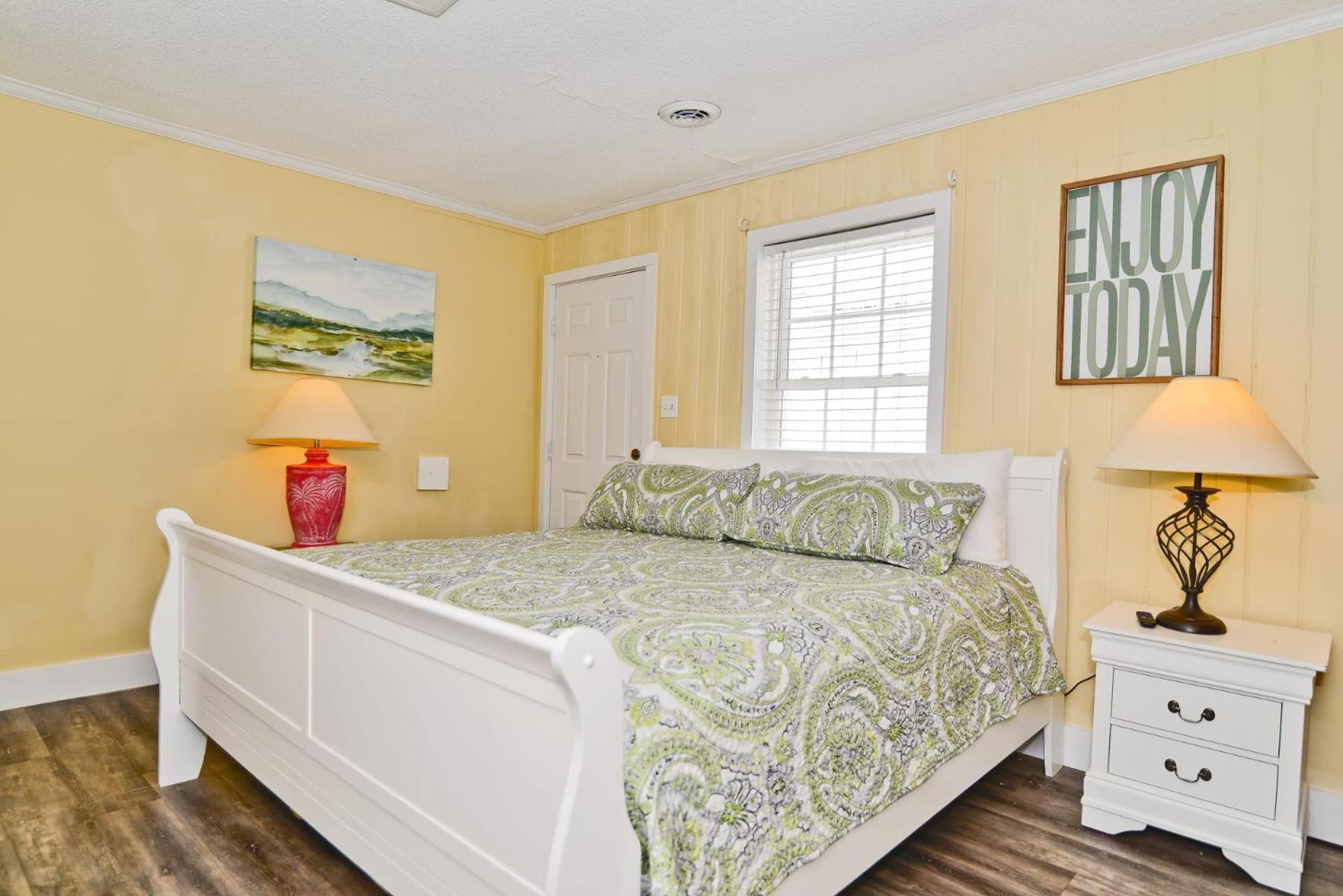 Holiday home Suns Out Steps To W Private Pool In Cherry Grove