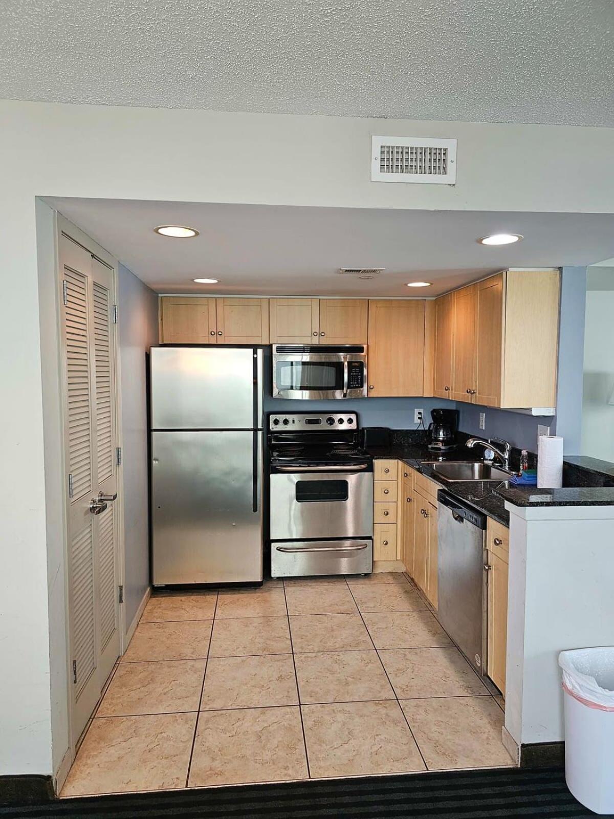 Holiday home Great 2 Bedroom On The Ocean - Oceans One 908