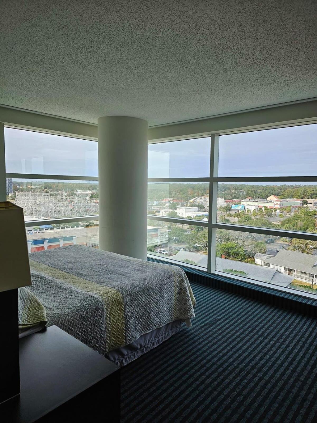 Great 2 Bedroom On The Ocean - Oceans One 908 Holiday home *