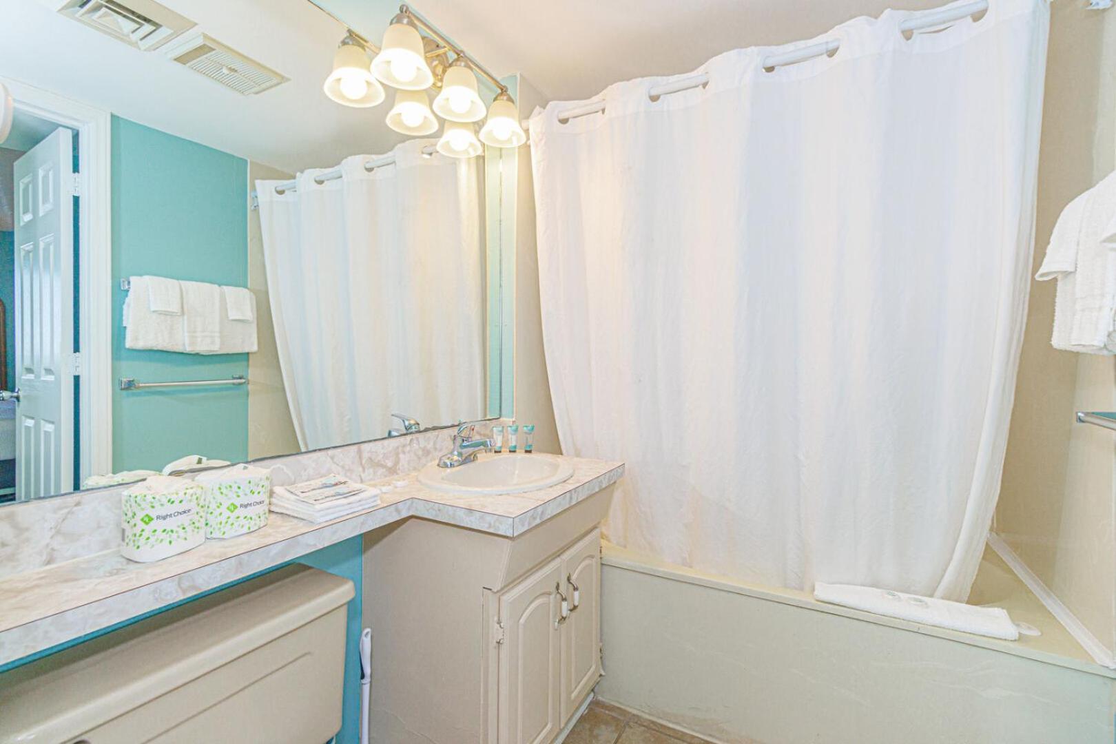 Holiday home Incredible Views! 20th Floor 1-bedroom - Ocean Forest Plaza 2004 *