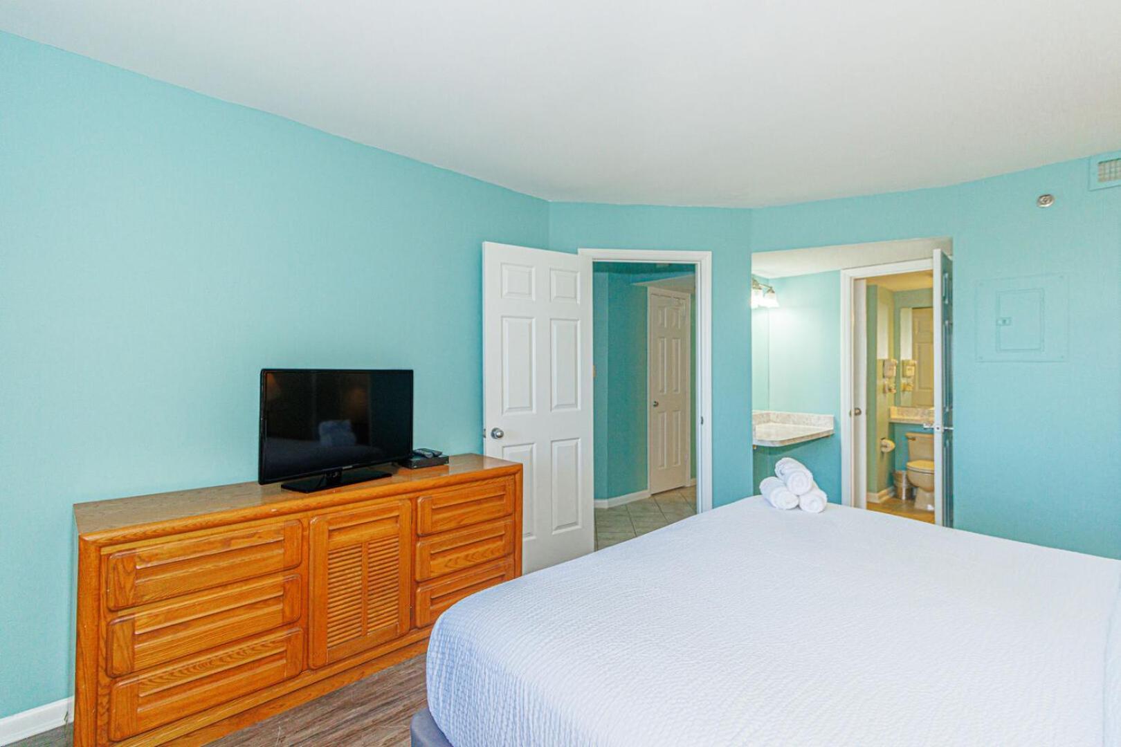 Incredible Views! 20th Floor 1-bedroom - Ocean Forest Plaza 2004 Holiday home *