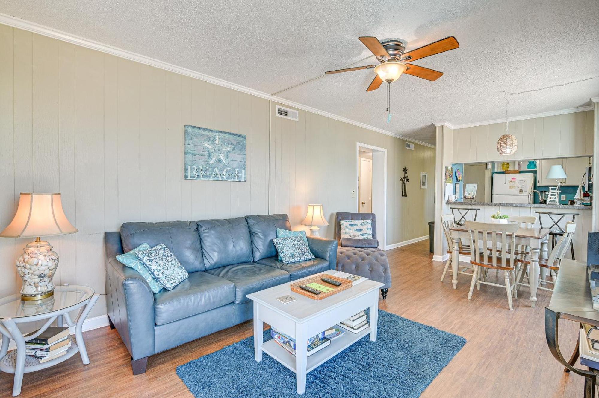 Coastal On With Community Pool Access!