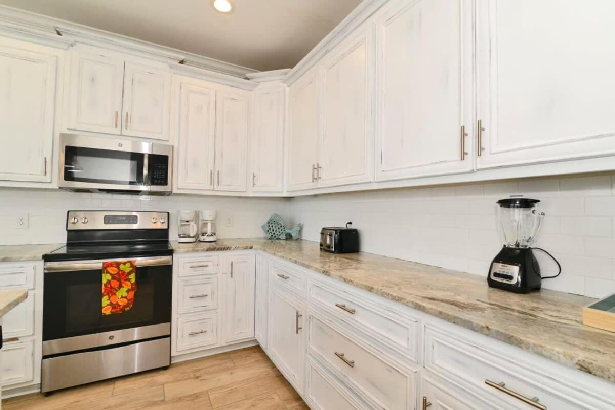 Anchor Down Luxury Ocean View House W Pool Holiday home *