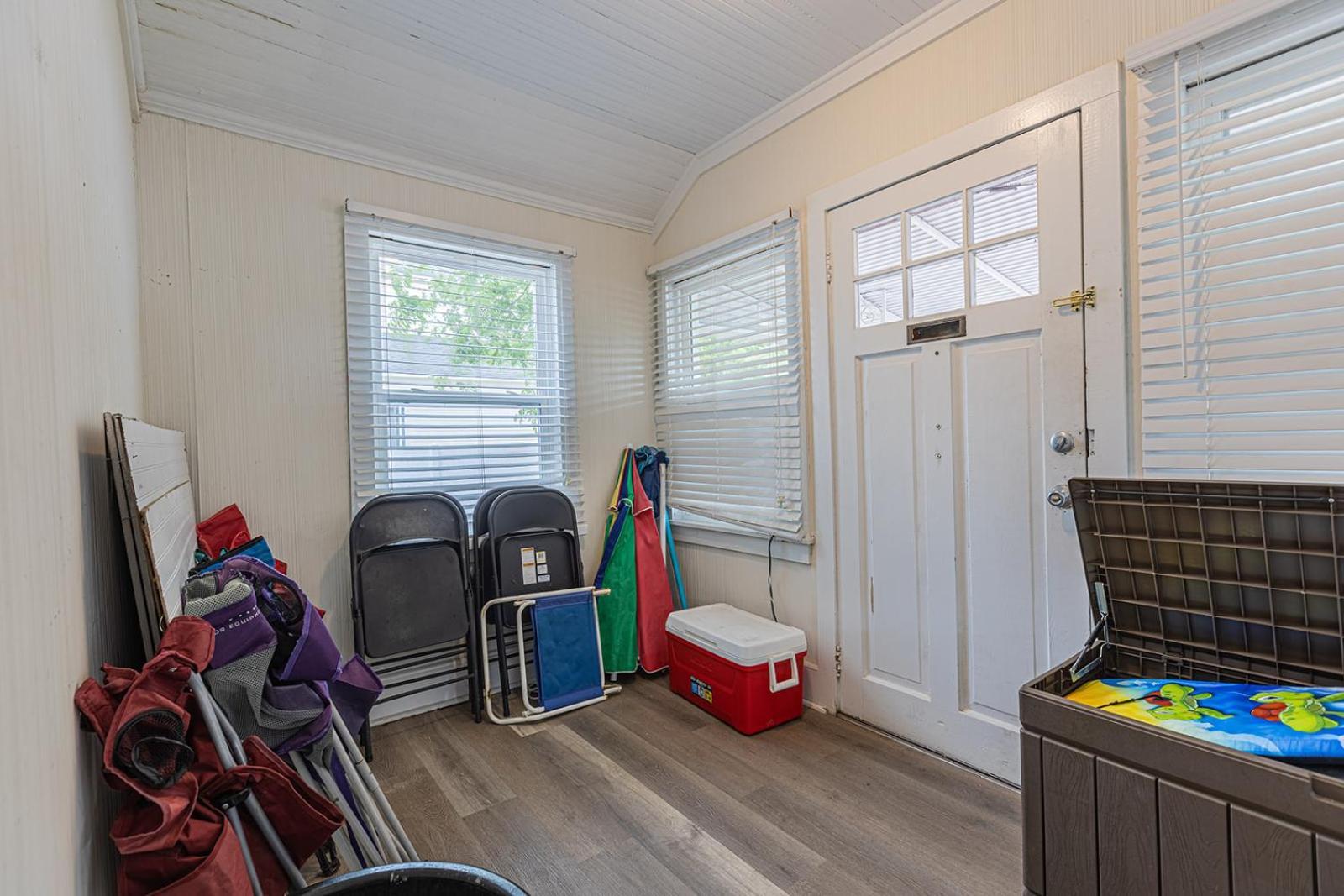 ﻿charming Centrally Located Ocean View W Huge Private Yard, Patio, Firepit, & Bbq Holiday home Myrtle Beach