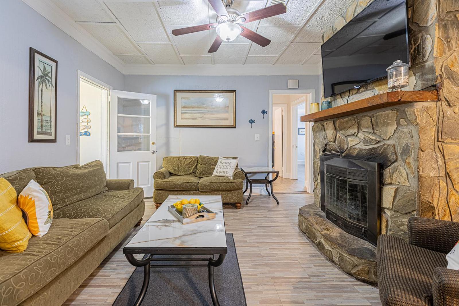 ﻿charming Centrally Located Ocean View W Huge Private Yard, Patio, Firepit, & Bbq * Myrtle Beach