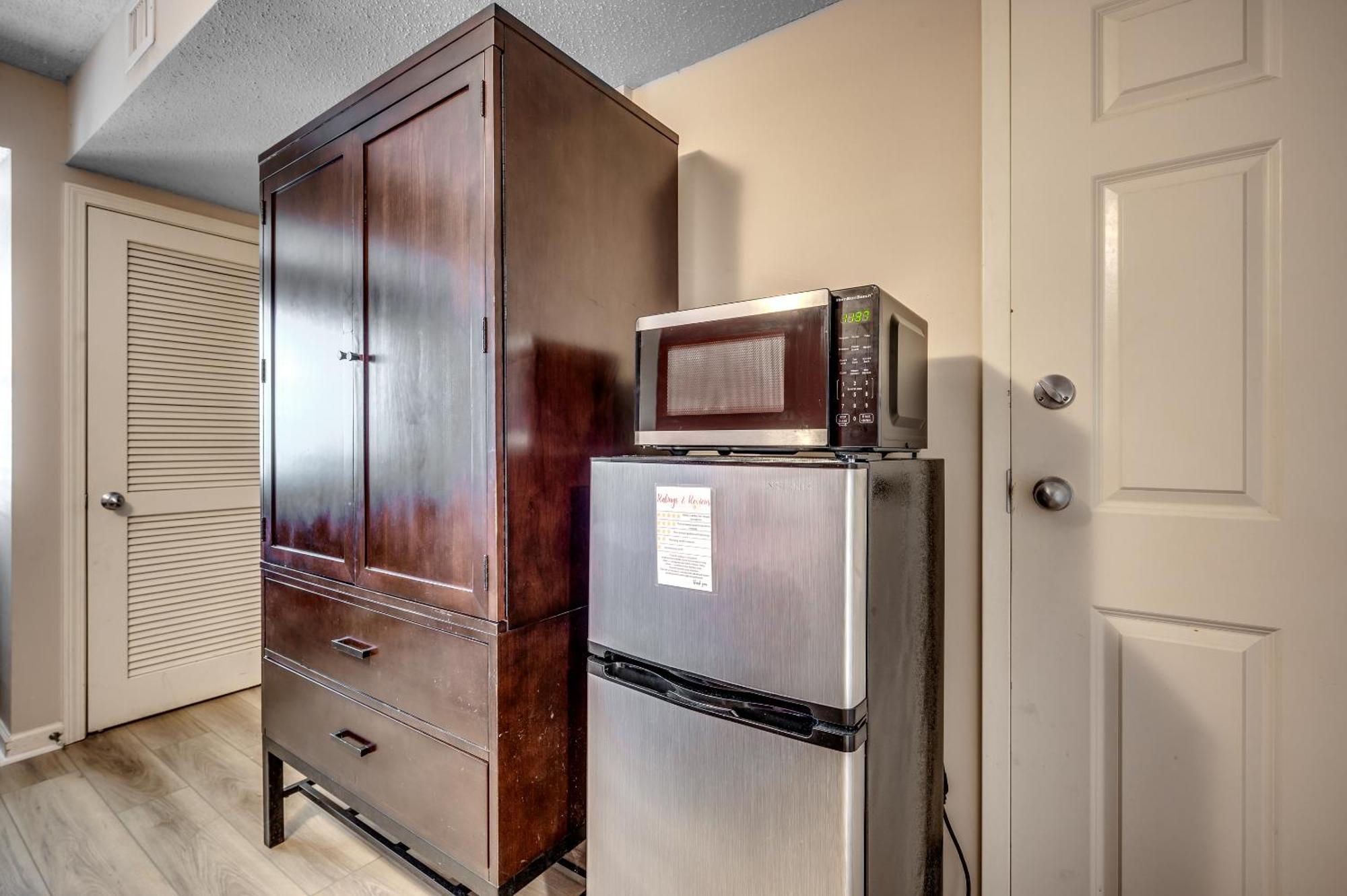 Three Bedrooms With Amazing Waterway View On The 5th Floor - Yacht Club *