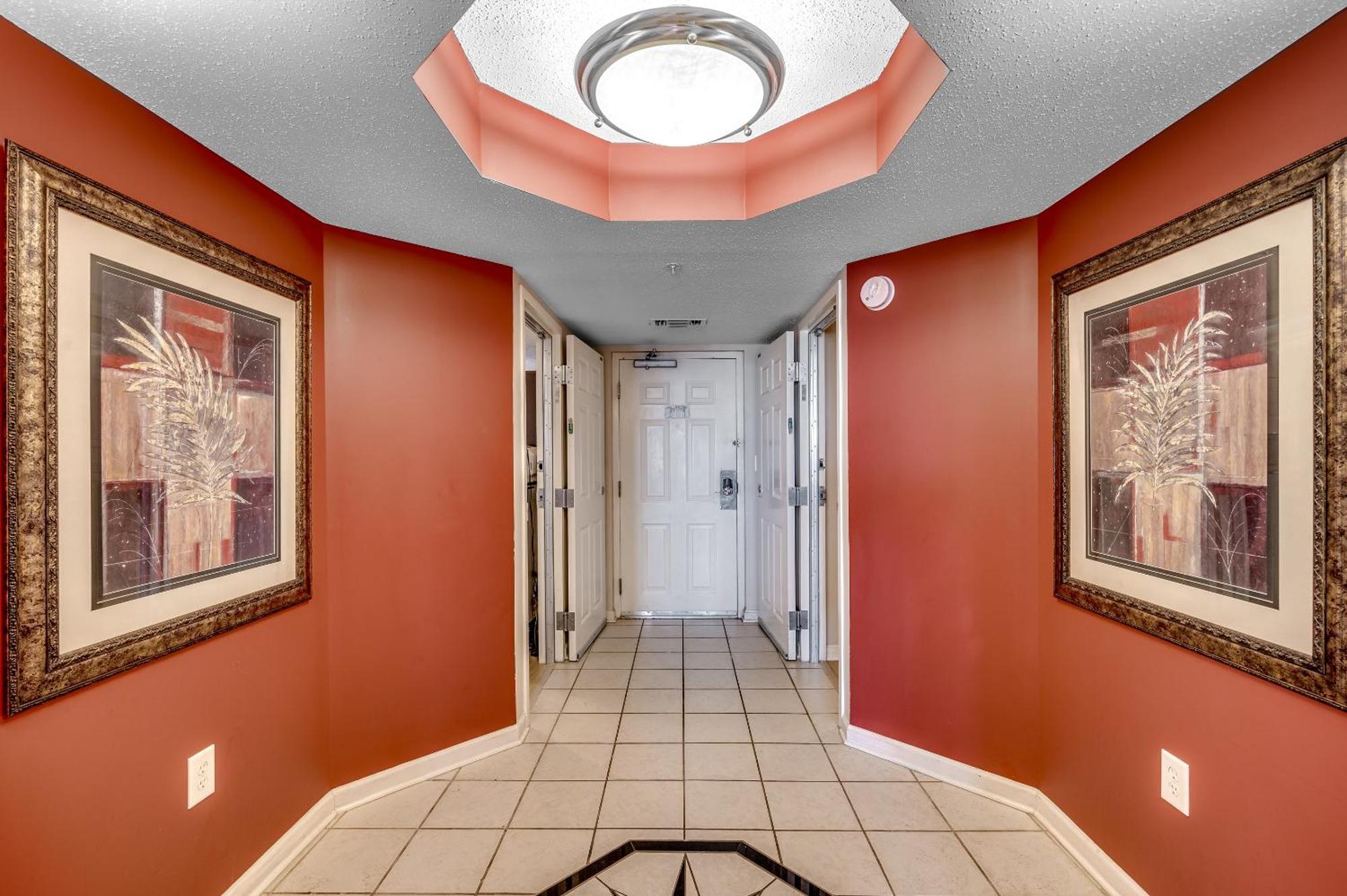 Three Bedrooms With Amazing Waterway View On The 5th Floor - Yacht Club *