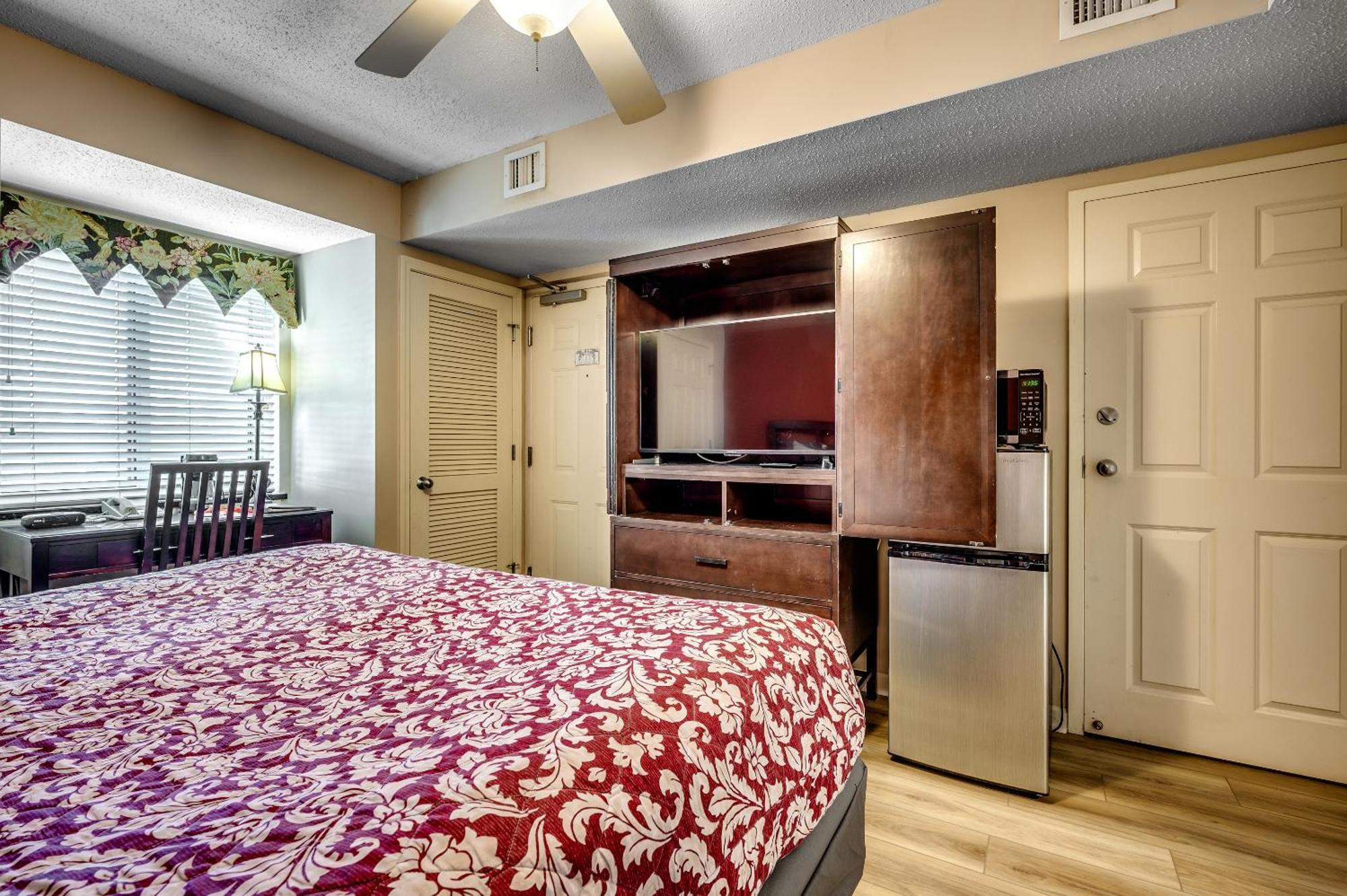 Three Bedrooms With Amazing Waterway View On The 5th Floor - Yacht Club * Myrtle Beach