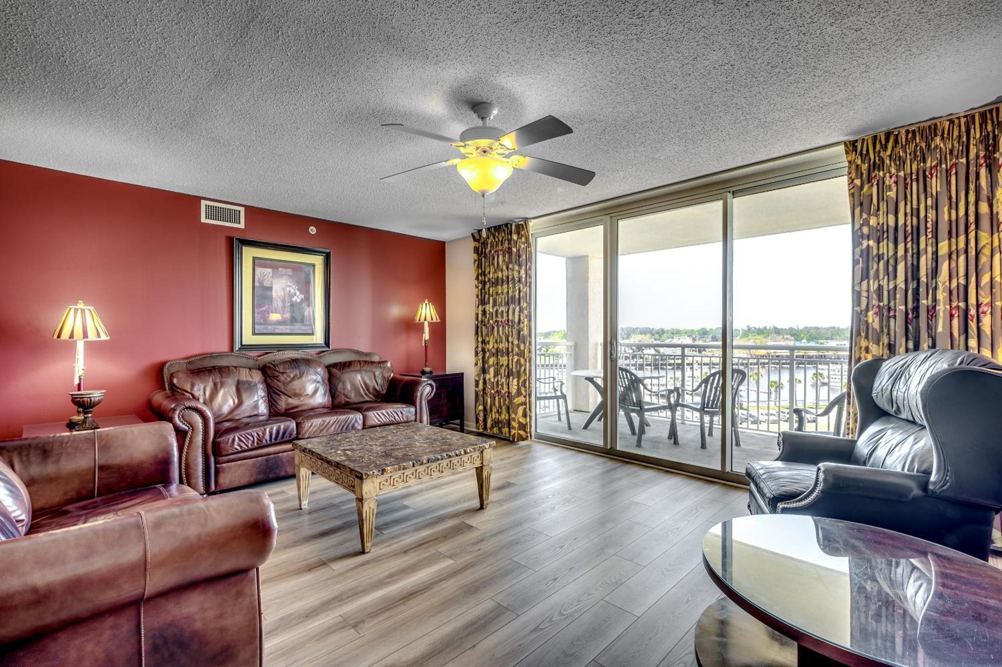 Apartment Three Bedrooms With Amazing Waterway View On The 5th Floor - Yacht Club Myrtle Beach