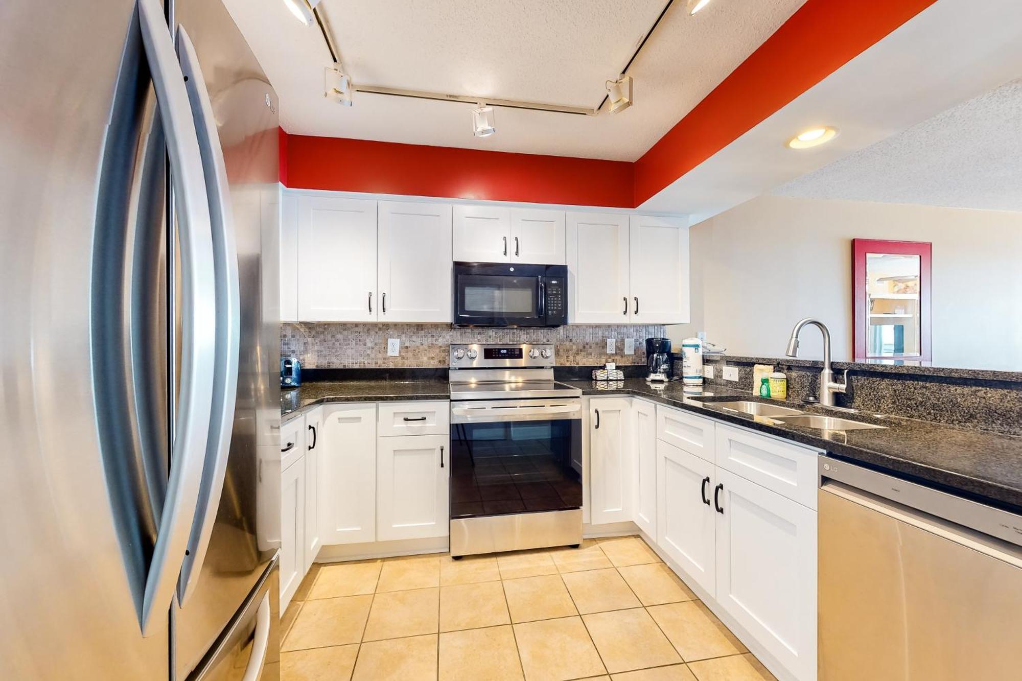 Bahama Sands Apartment *