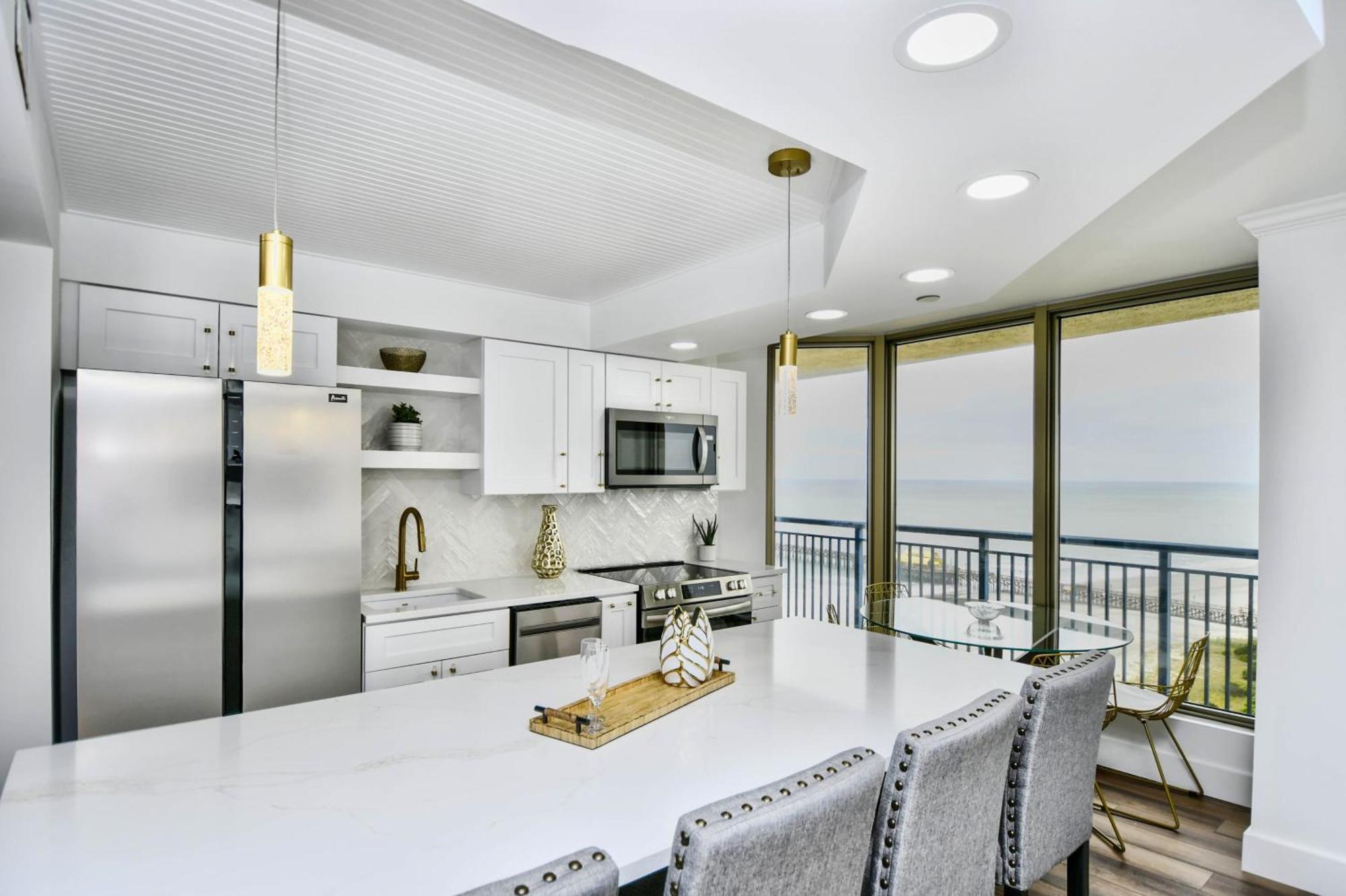 Apartment Remodeled, Open Airy Condo, With Full Access , 1706 Brighton