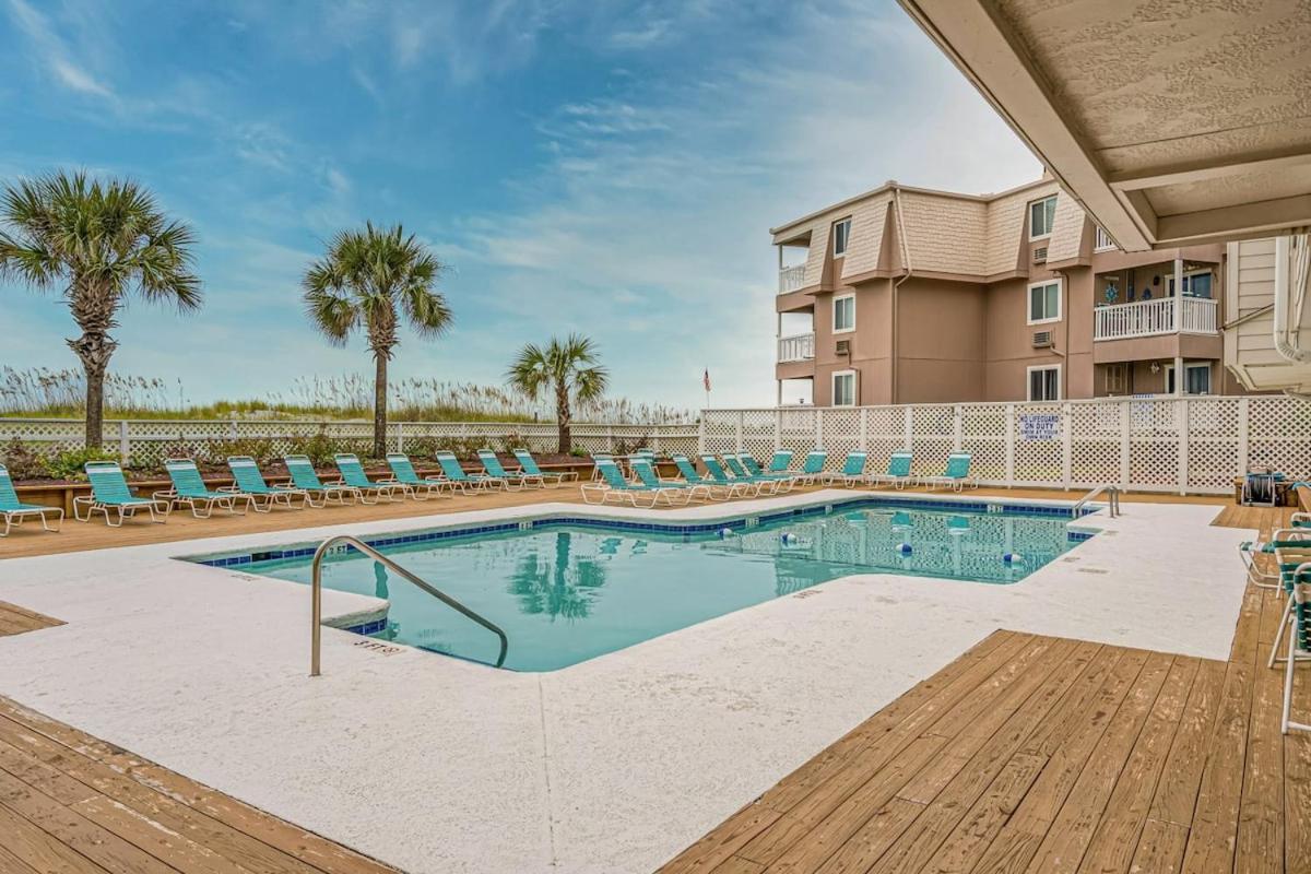 Pelican's Watch Serene Oceanfront Unit 102 Holiday home Myrtle Beach