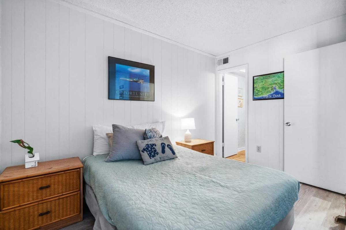 Pelican's Watch Serene Oceanfront Unit 102 Holiday home Myrtle Beach