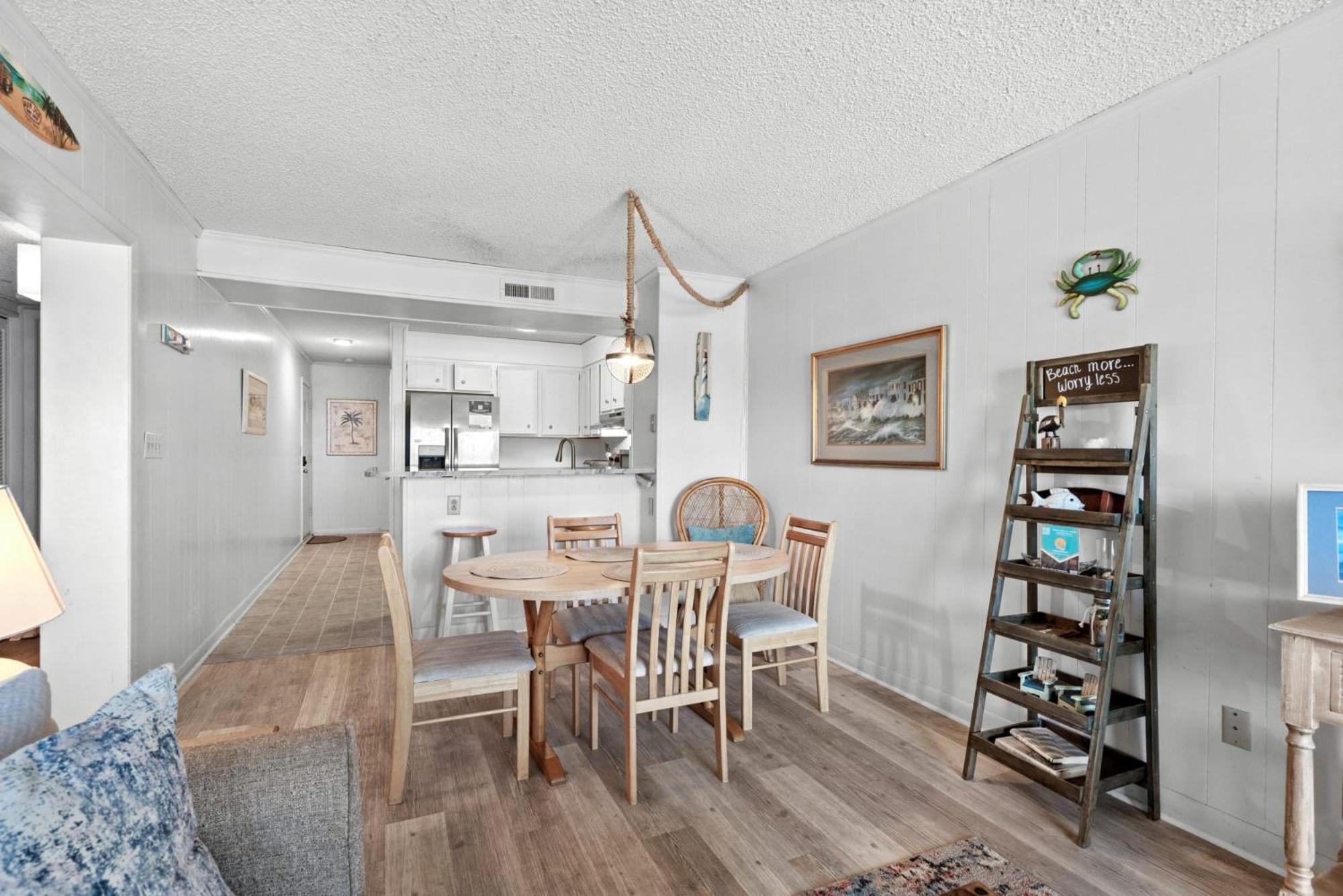 Holiday home Pelican's Watch Serene Oceanfront Unit 102