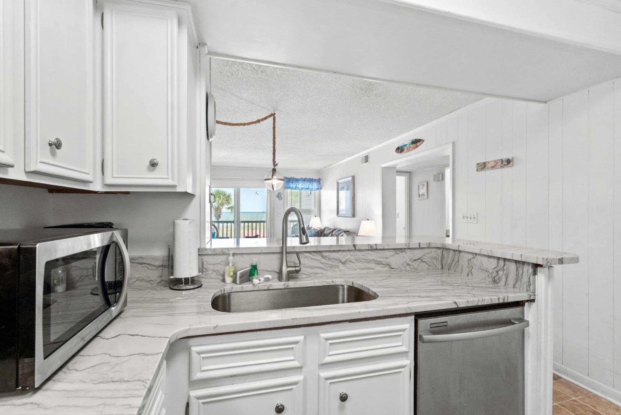 Holiday home Pelican's Watch Serene Oceanfront Unit 102 *