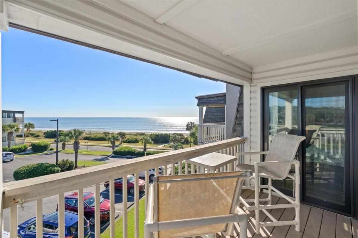 Ocean Forest Oceanfront Unit B305 Holiday home Myrtle Beach
