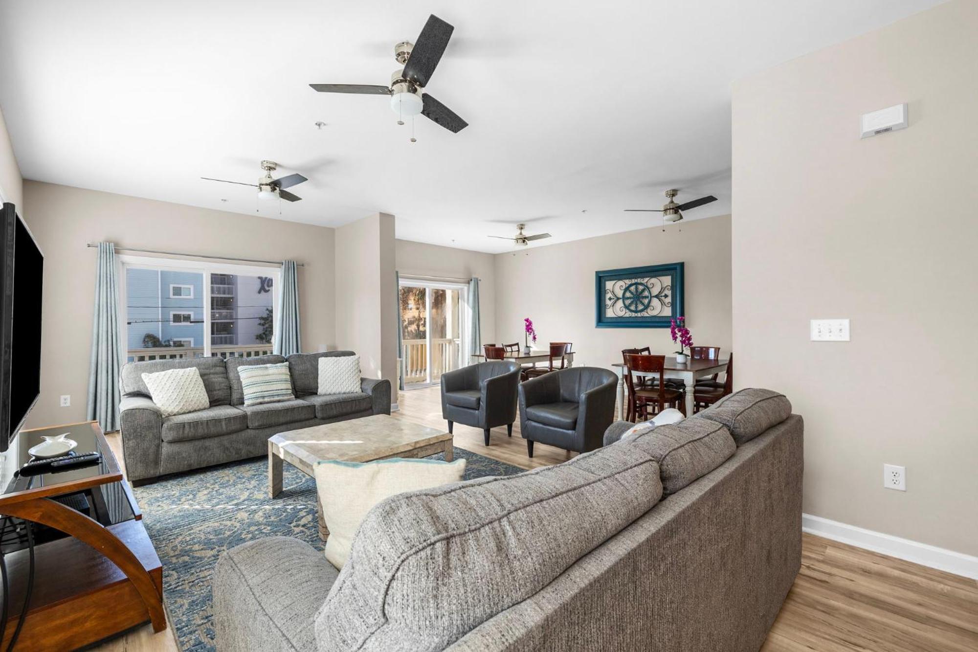 Updated Oceanview Getaway- Game Pool Decks Myrtle Beach