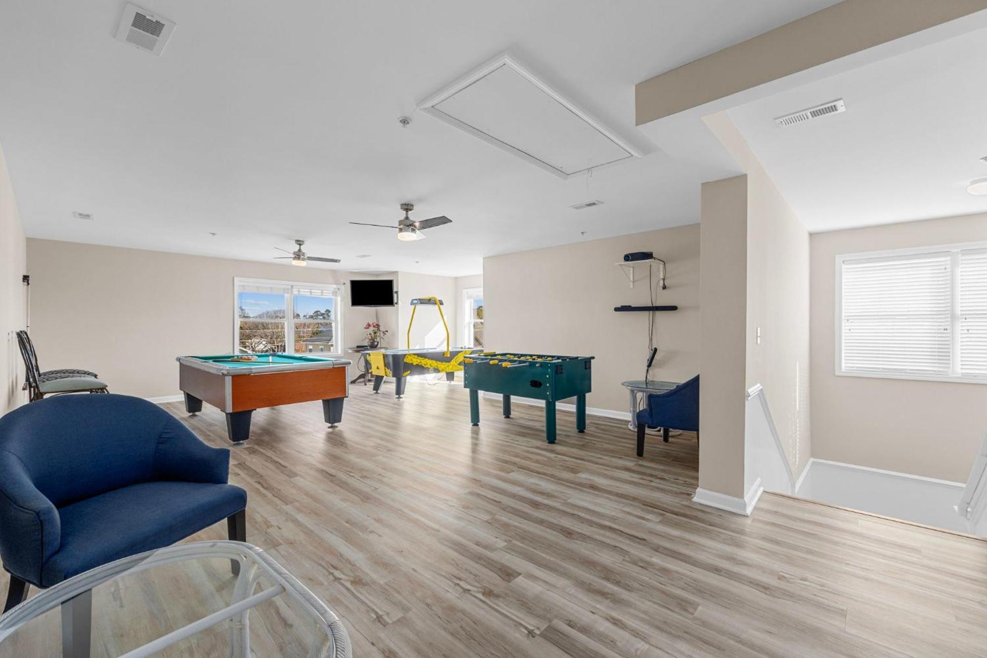 Updated Oceanview Getaway- Game Pool Decks Myrtle Beach
