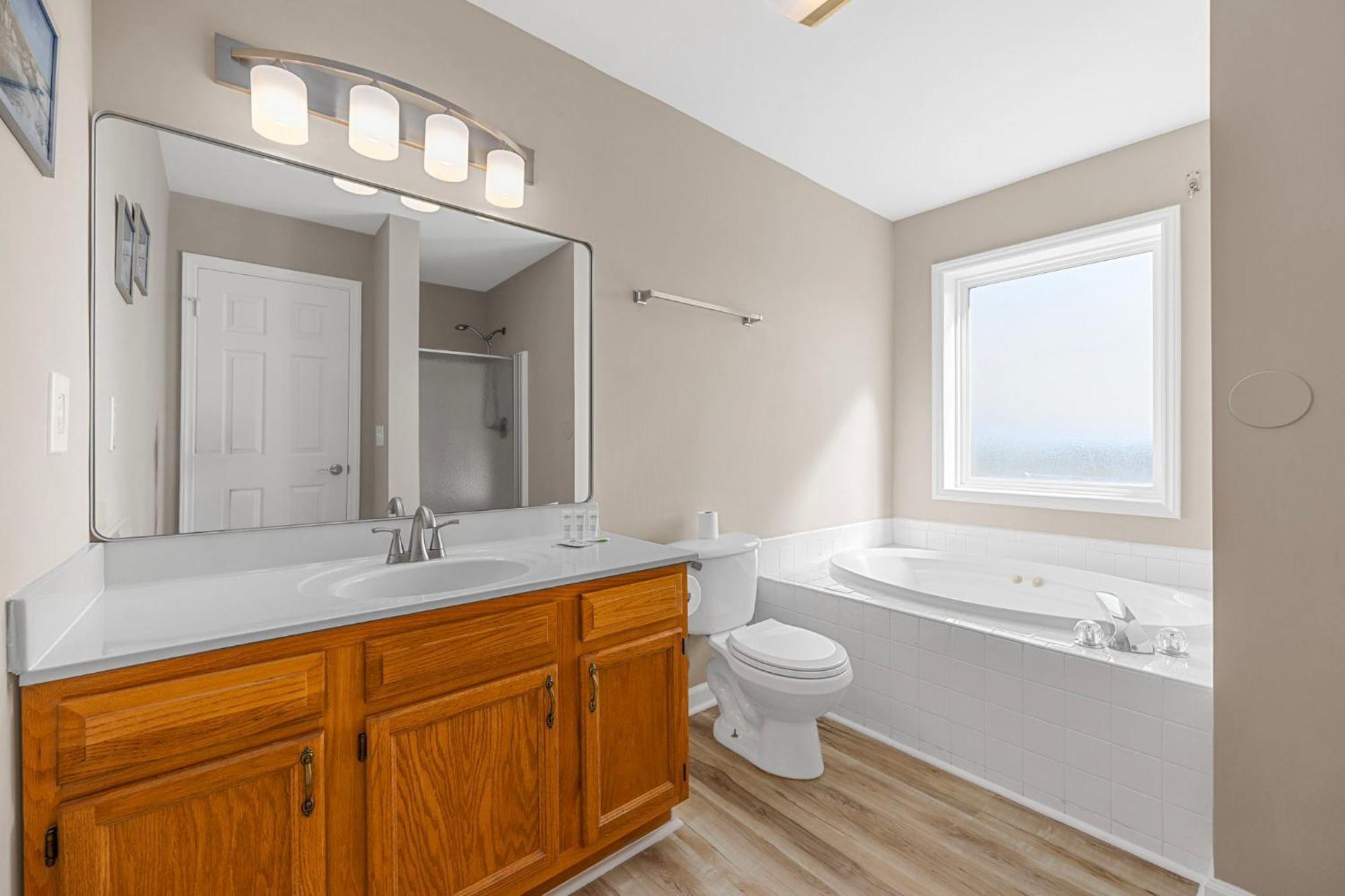 Updated Oceanview Getaway- Game Pool Decks *