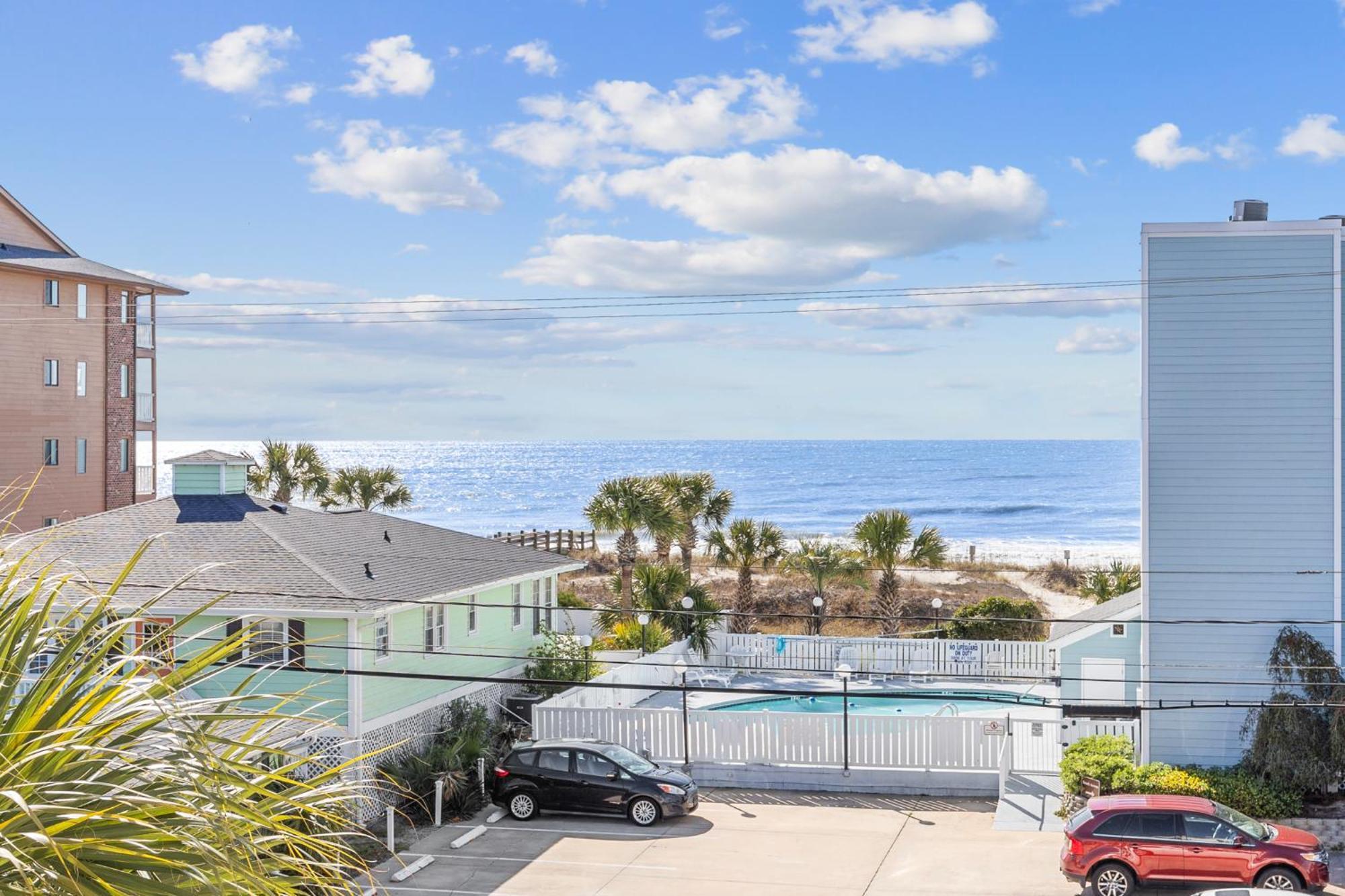 Updated Oceanview Getaway- Game Pool Decks Myrtle Beach