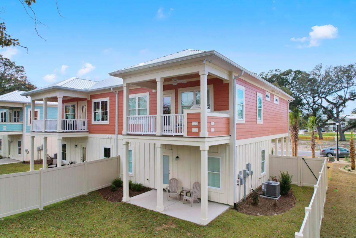 Coastal Charm Hallandale 3 Bdrm Vacation Holiday home