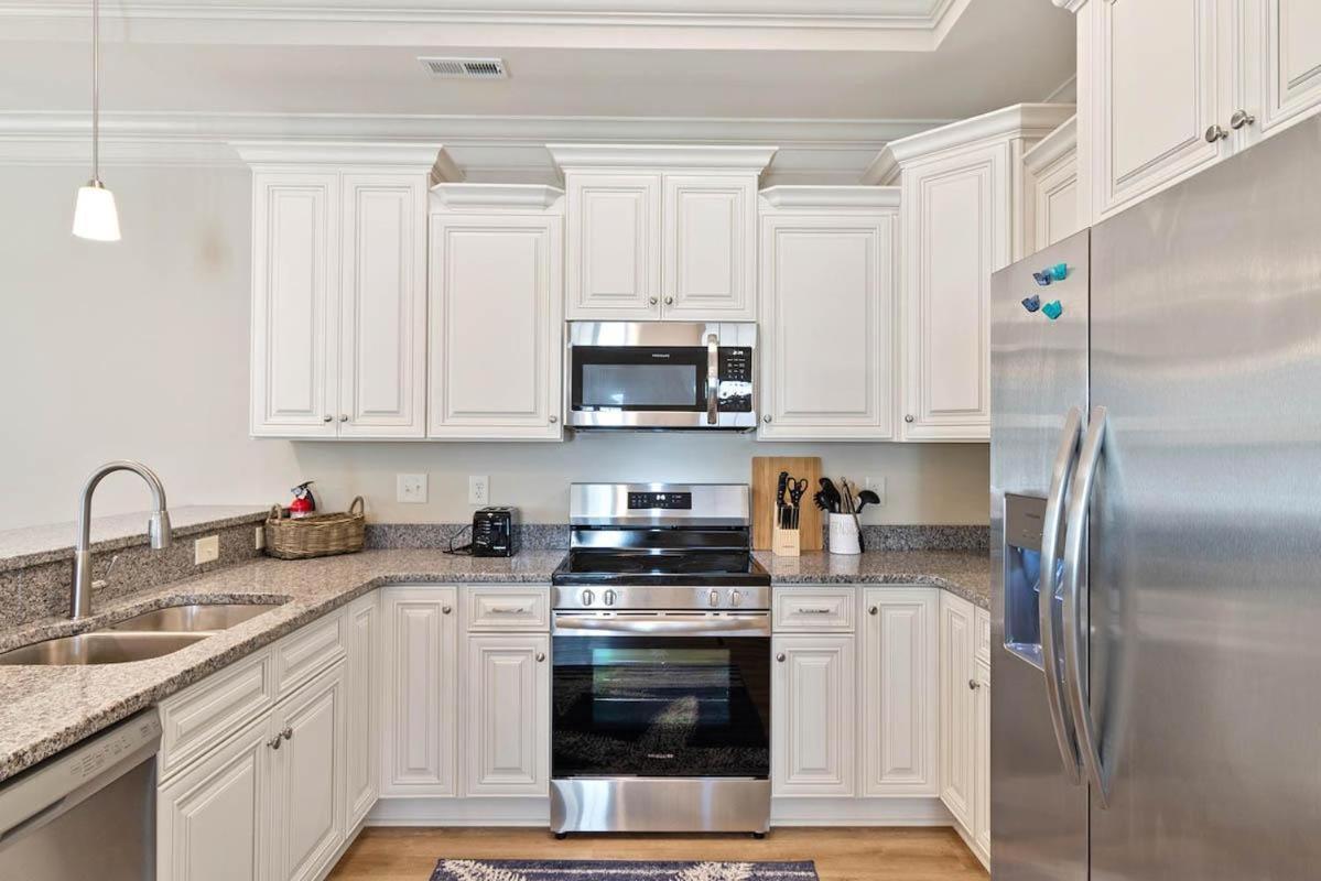 Holiday home Coastal Charm Hallandale 3 Bdrm Vacation *