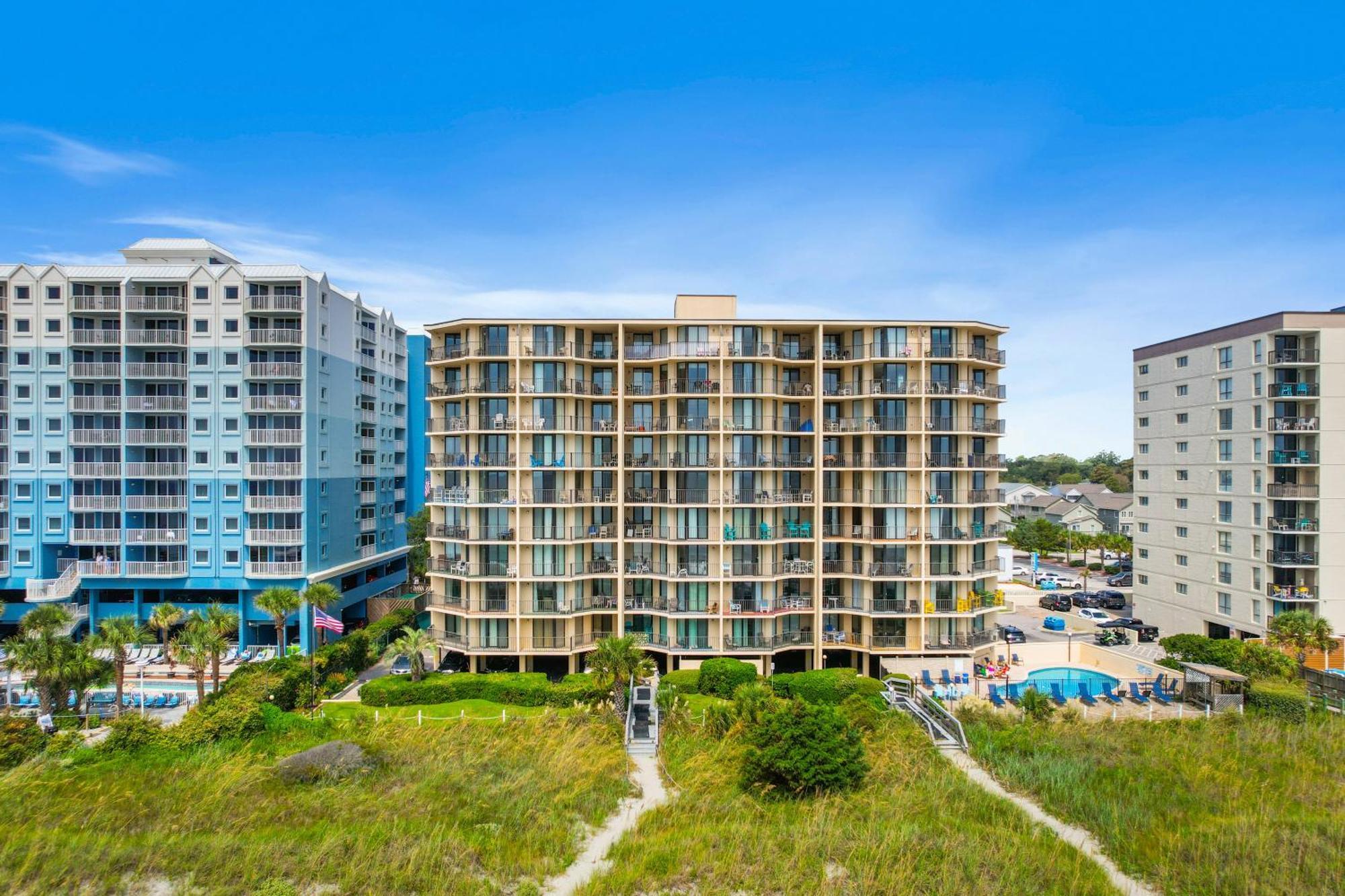 4 Bds- Beachfront Balcony- Near Barefoot- Pool Myrtle Beach