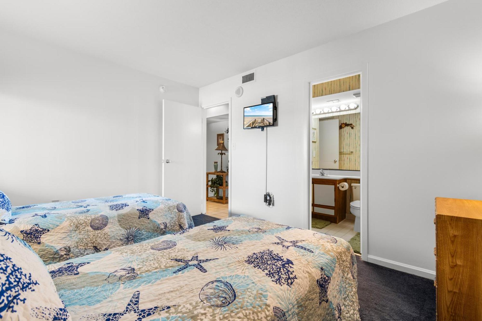 4 Bds- Beachfront Balcony- Near Barefoot- Pool Myrtle Beach