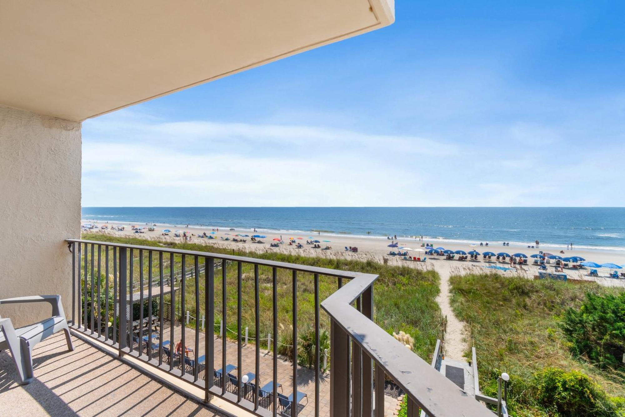 4 Bds- Beachfront Balcony- Near Barefoot- Pool Apartment Myrtle Beach