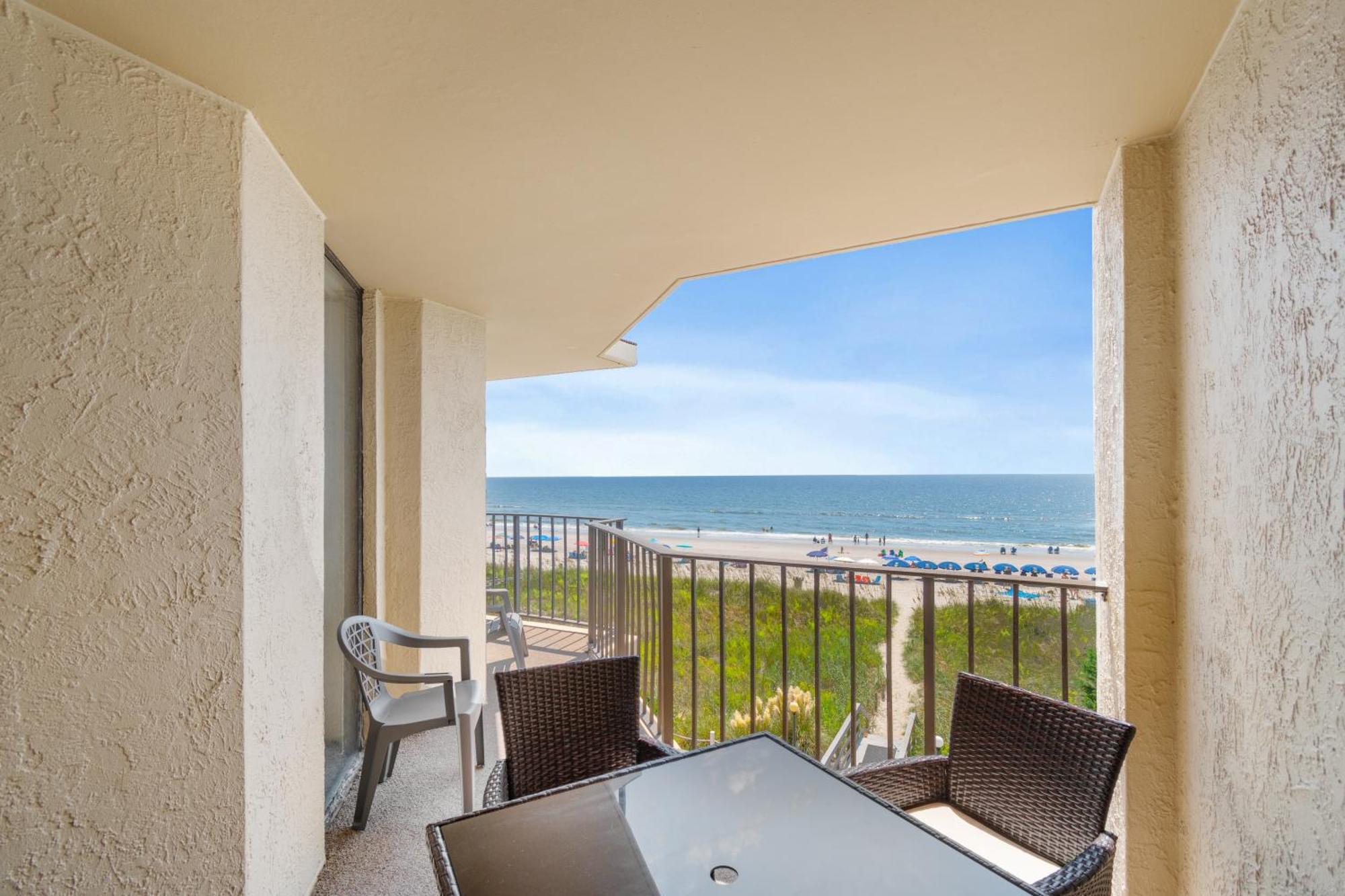 4 Bds- Beachfront Balcony- Near Barefoot- Pool Myrtle Beach