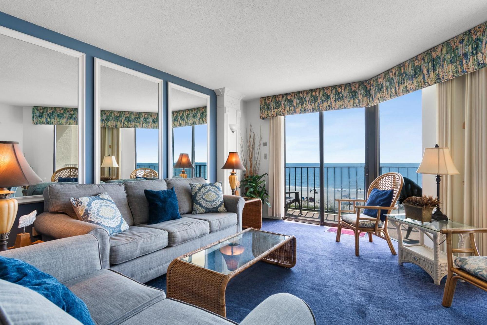 4 Bds- Beachfront Balcony- Near Barefoot- Pool *