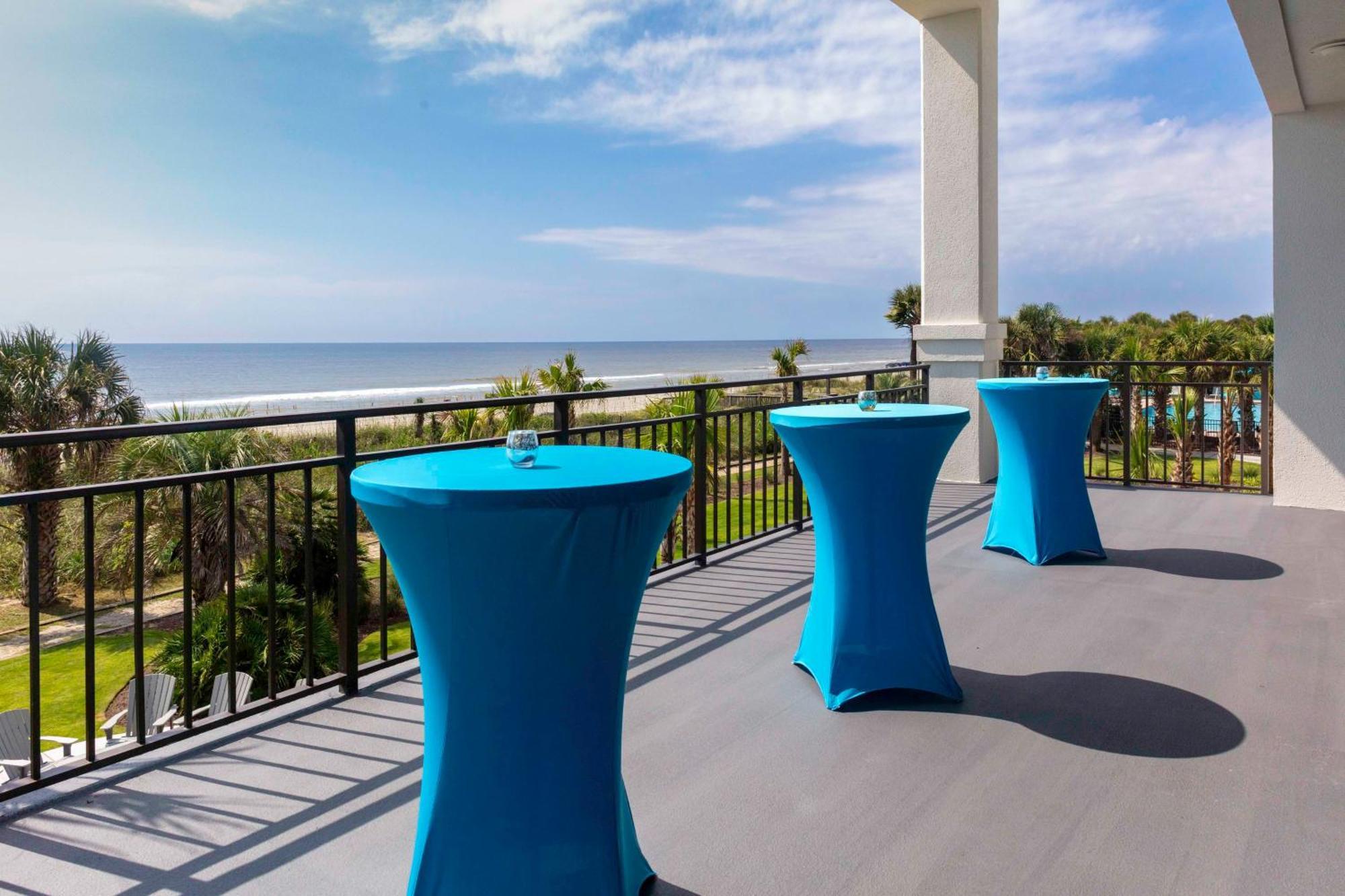 Doubletree By Hilton Myrtle Oceanfront Resort 4*