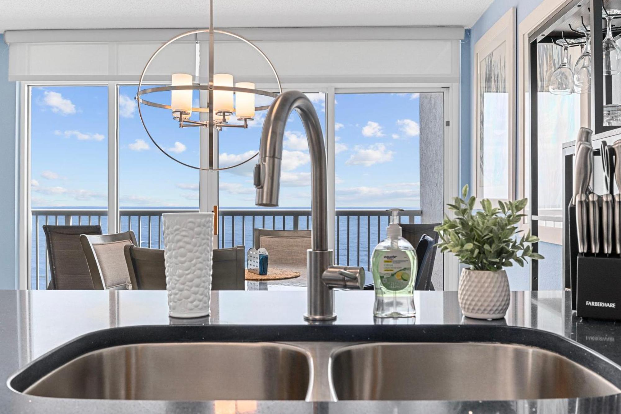 Seaglass Escape Apartment Myrtle Beach