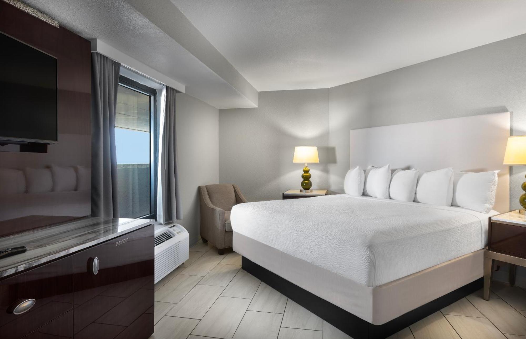 Blue Hotel