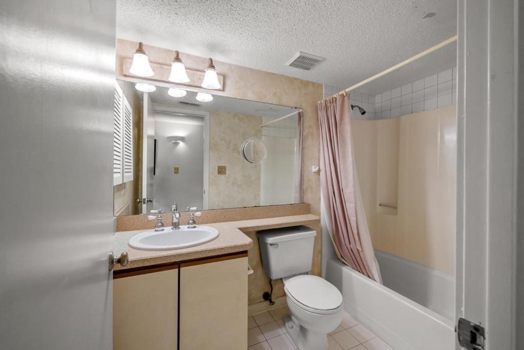 Heron Pointe F20