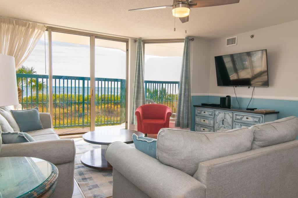 The Jewel New Oceanfront Luxury W Huge Balcony Holiday home