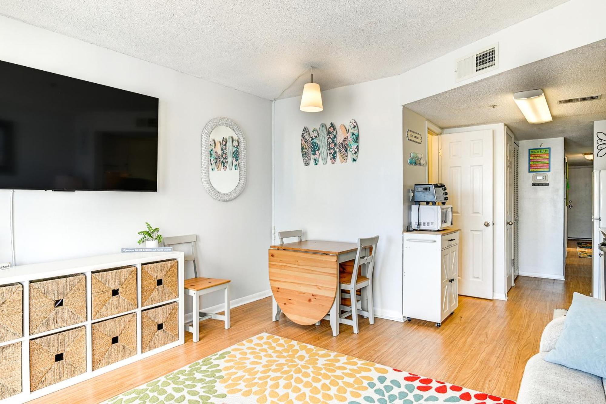 Apartment Cozy Beachfront With Wifi, Views And Pool Access *